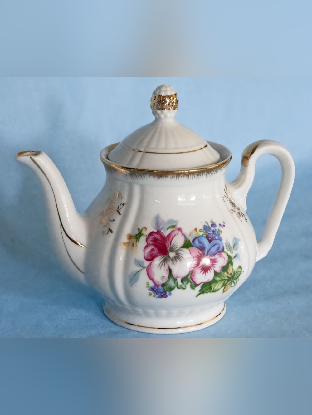 Beautiful Victorian Floral Mitterteich Teapot